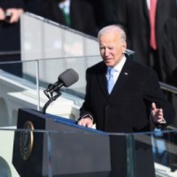 Biden calls for gun law reform on Parkland shooting anniv