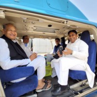 Gehlot, Pilot take same chopper as bypolls near