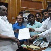 Resignations put ruling Congress in trouble in Puducherry