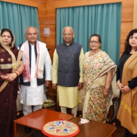 Govt ready to talk to farmers on 3 farms laws: Tomar