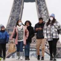 Covid: Hotel quarantine comes into force in UK