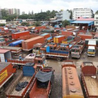 K'taka lorry owners call for daylong strike on Friday