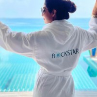 Shilpa Shetty flaunts 'rockstar vibes' in Maldives