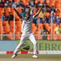 England all out for 81, India need 49 to win 3rd Test