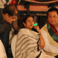 Mamata, Sonowal, Pinarayi still favoured as CM