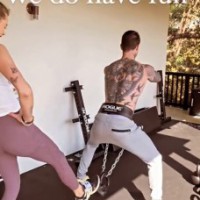 Adam Levine flaunts fit body in shirtless workout session