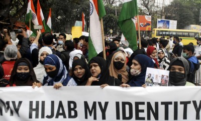 Hijab crisis: No ban on mobiles at educational institutions, says K'taka Min Hijab crisis: No ban on mobiles at educational institutions, says K'taka Min