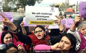 Aurat march & religious parties come face to face in Pakistan Aurat march & religious parties come face to face in Pakistan