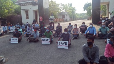 Staff of Sainik School in Kerala's Kazhakootam protest delayed salaries