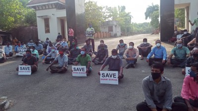 Staff of Sainik School in Kerala's Kazhakootam protest delayed salaries Staff of Sainik School in Kerala's Kazhakootam protest delayed salaries