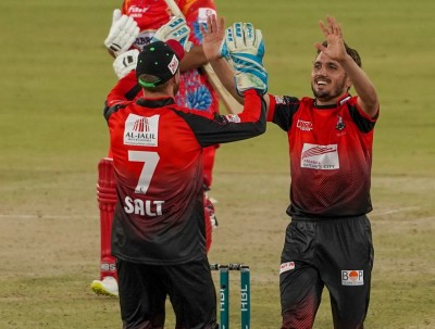 PSL: Zaman's sensational last over earns Lahore Qalandars' thrilling win PSL: Zaman's sensational last over earns Lahore Qalandars' thrilling win