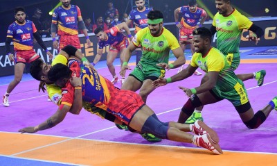 PKL 8: Patna Pirates take on U.P. Yoddha, Bengaluru Bulls battle Dabang Delhi in semis PKL 8: Patna Pirates take on U.P. Yoddha, Bengaluru Bulls battle Dabang Delhi in semis