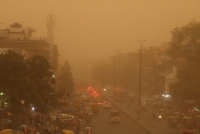 Mumbai, Ahmedabad witnessing 3rd successive dust storm in one month Mumbai, Ahmedabad witnessing 3rd successive dust storm in one month