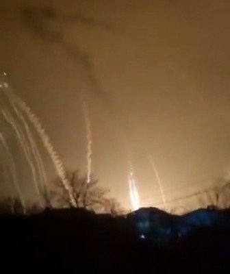 Russia strikes Ukrainian military sites with cruise missiles Russia strikes Ukrainian military sites with cruise missiles