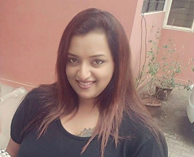 Gold smuggling accused Swapna Suresh appears before ED, seeks time Gold smuggling accused Swapna Suresh appears before ED, seeks time