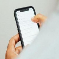 Russian bank customers barred from using Apple, Google Pay
