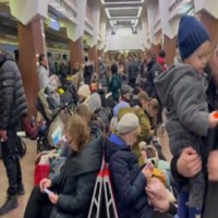 Fear of bank runs in Ukraine and Russia as ATMs see record withdrawals