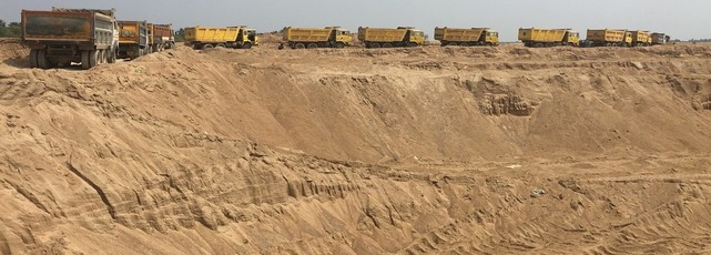 SC directs Raj government to stop illegal sand mining SC directs Raj government to stop illegal sand mining