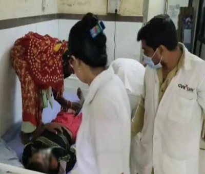 6 die after drinking illicit liquor in two Gujarat districts 6 die after drinking illicit liquor in two Gujarat districts