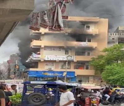 Delhi: Fire at building in New Ashok Nagar; 12 rescued Delhi: Fire at building in New Ashok Nagar; 12 rescued