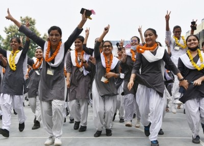 CBSE 10th Board: Students from Haryana, UP score 100% marks CBSE 10th Board: Students from Haryana, UP score 100% marks