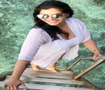 Nothing but a genius, Varalaxmi hails 'Iravin Nizhal' director Parthiban Nothing but a genius, Varalaxmi hails 'Iravin Nizhal' director Parthiban