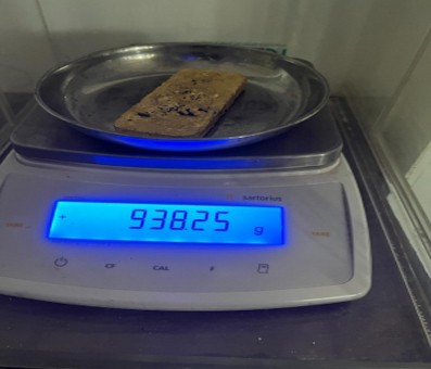 Gold paste worth Rs 43 lakh recovered from flight at Delhi airport Gold paste worth Rs 43 lakh recovered from flight at Delhi airport