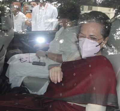 National Herald case: ED grills Sonia for 3 hrs National Herald case: ED grills Sonia for 3 hrs