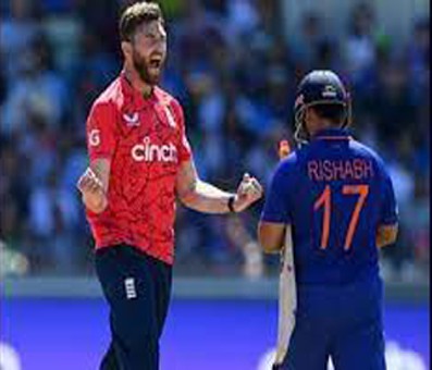 2nd T20I: India post 170/8 against England