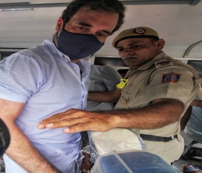 Rahul Gandhi detained by Delhi Police Rahul Gandhi detained by Delhi Police