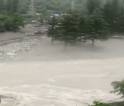 Cloudburst in Himachal's Kinnaur, houses submerged in flood water Cloudburst in Himachal's Kinnaur, houses submerged in flood water