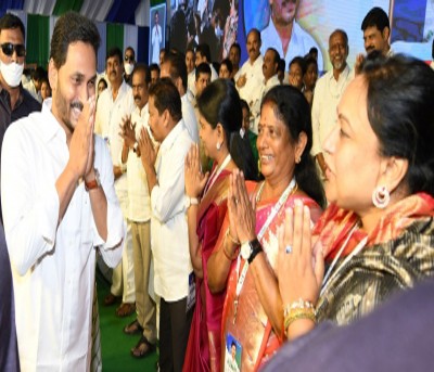 Jagan Mohan Reddy elected YSRCP president for lifetime Jagan Mohan Reddy elected YSRCP president for lifetime