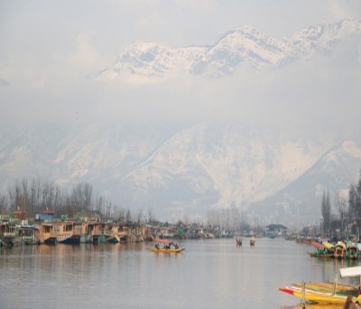Partly cloudy, mainly dry weather likely in J&K