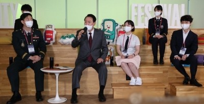 S.Korean Prez vows to establish cyber warfare reserve forces S.Korean Prez vows to establish cyber warfare reserve forces