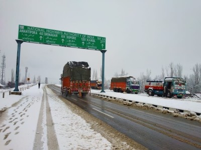 Jammu-Srinagar National Highway opens for traffic