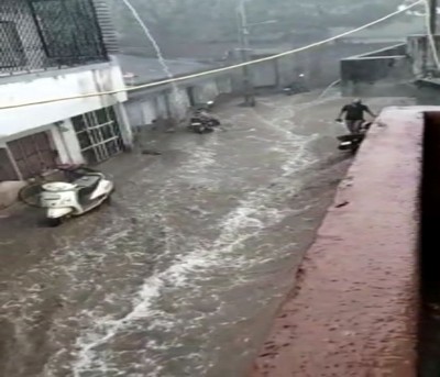 Rain Fury: Five Gujarat districts still on red alert