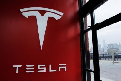 S.Korean police drop Tesla's 'defective' door handle case