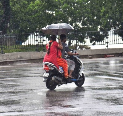 Telangana on alert as heavy rains continue Telangana on alert as heavy rains continue