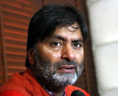 Rubaiya Sayeed identifies Yasin Malik as her abductor Rubaiya Sayeed identifies Yasin Malik as her abductor