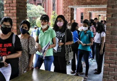 80 B.Ed students expelled for carrying mobile phone into exam centre 80 B.Ed students expelled for carrying mobile phone into exam centre