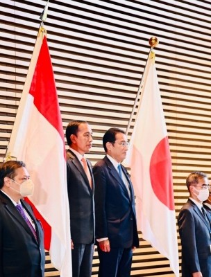 Indonesia lifts restrictions on post-Fukushima food imports at Japan summit Indonesia lifts restrictions on post-Fukushima food imports at Japan summit