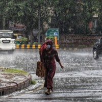 Delhi likely to get moderate rain, thundershowers on Sunday: IMD