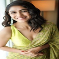 Mrunal Thakur got extensive language training for Telugu debut in 'Sita Ramam'