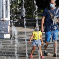 China renews orange alert for high temperatures