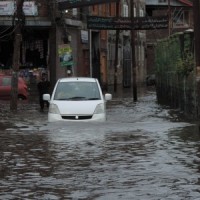 Chenab crosses danger mark in J&K