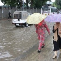 Light to moderate rain with thundershowers in J&K: MeT