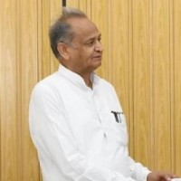 Gehlot expresses concern on 'exorbitant' fees of SC, HC lawyers