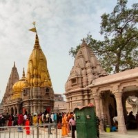 Scuffle breaks out in Kashi Vishwanath temple over darshan