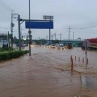 3 dead as heavy rain lashes S.Korea