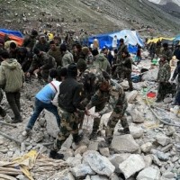 Army carries out rescue ops for Amarnath Yatris at Baltal